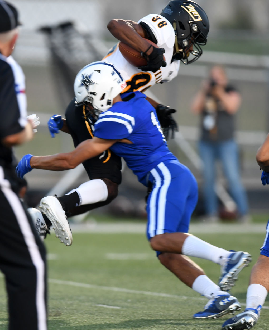 Navasota vs Sealy FB 15.jpg